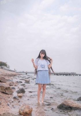 26岁女高中生动漫