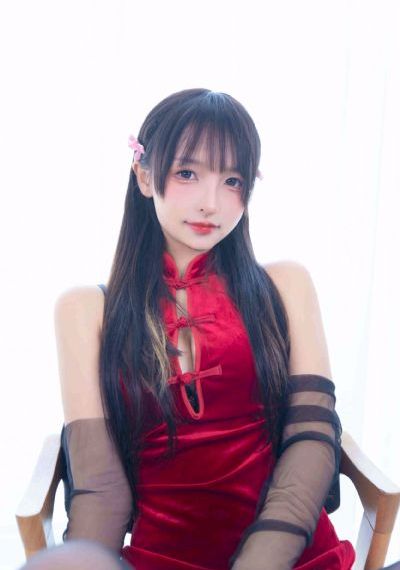 凸稳藏偷窥女厕小便