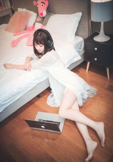 年轻的朋友妻子
